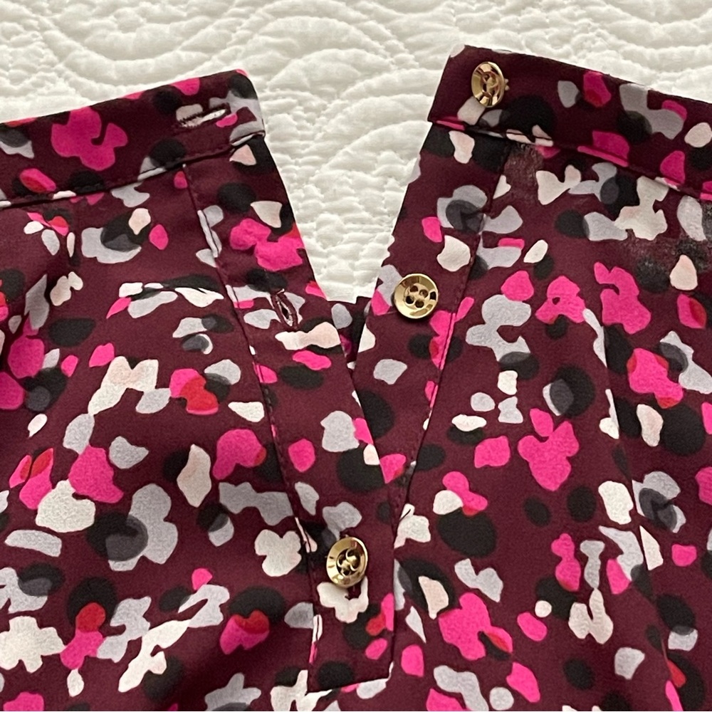 Talbots Sleeveless Top Confetti Print on Burgundy Tie Ruffle Neckline Size M - Picture 14 of 15